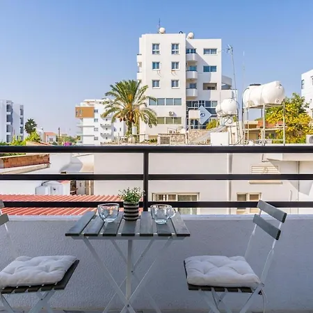 Appartement Liric - 3 Bedroom W Balcony In Larnaca