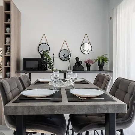 公寓 Liric - 3 Bedroom W Balcony In