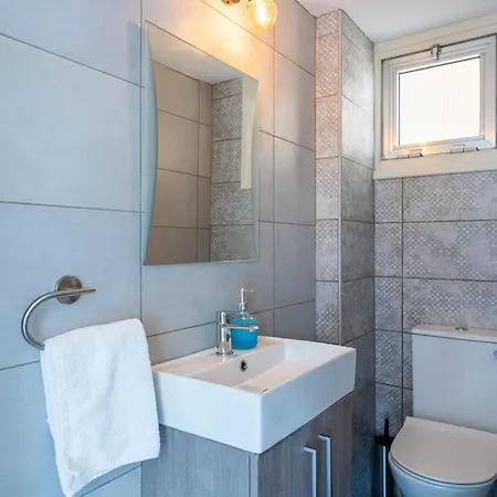 公寓 Liric - 3 Bedroom W Balcony In 拉纳卡