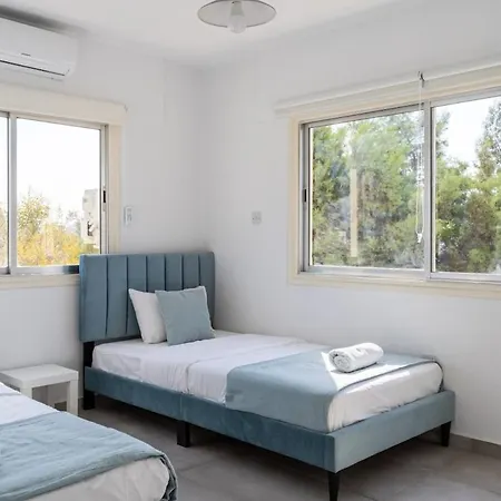 Liric - 3 Bedroom W Balcony In Lárnaka