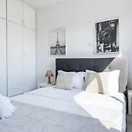 Liric - 3 Bedroom W Balcony In * Larnaca